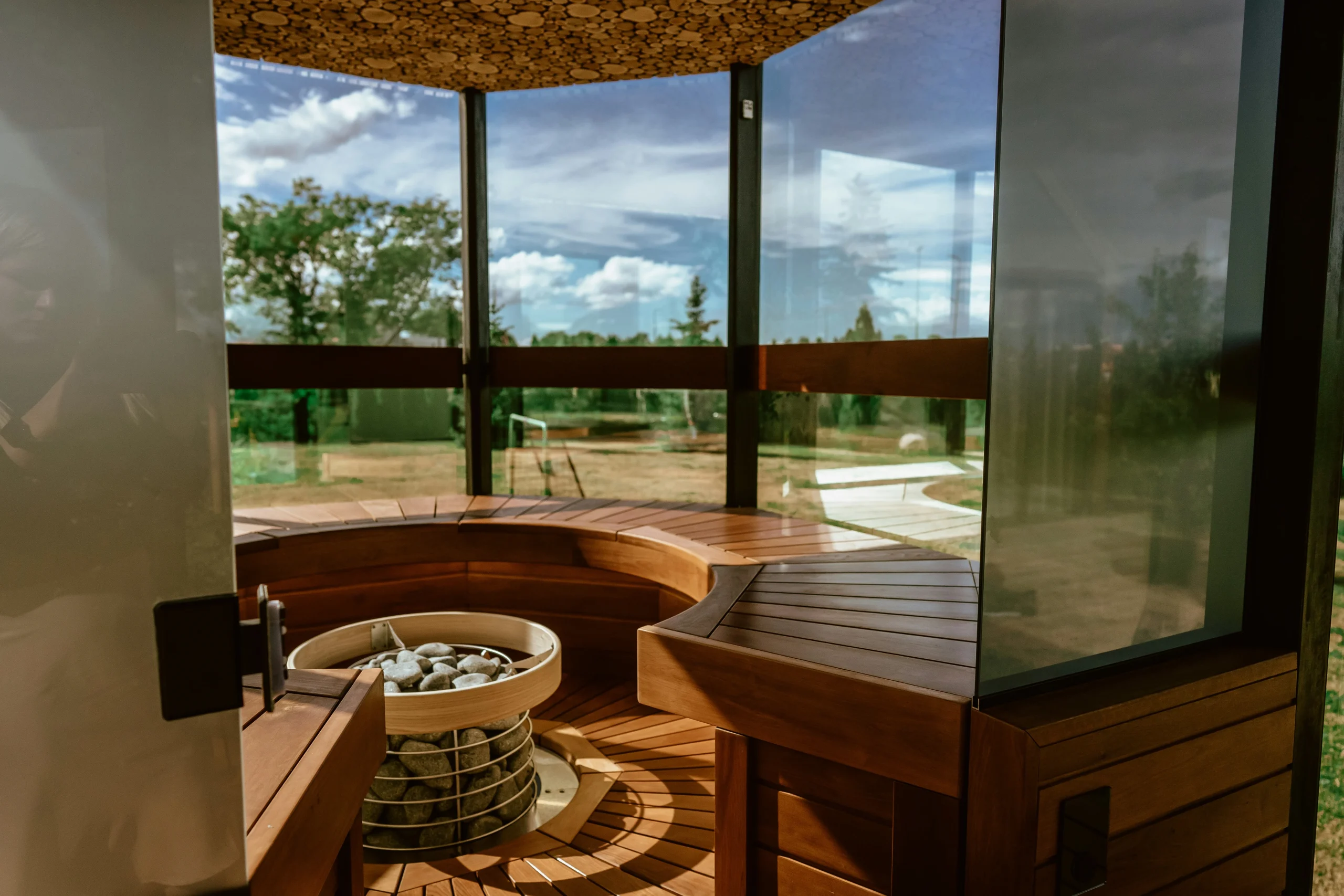 about us - Sauna N Plunge